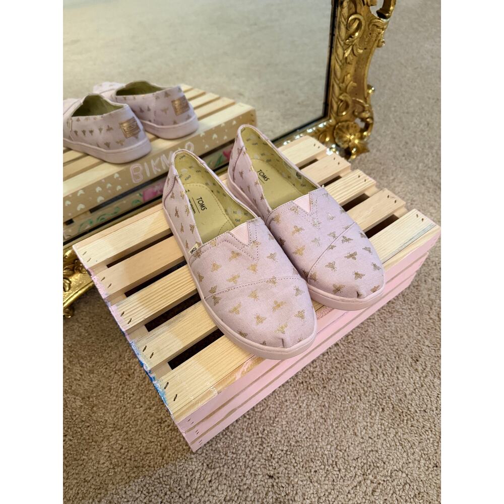 TOMS Lilac Gold Honey Bee - Youth Size 4 (Women's 6)